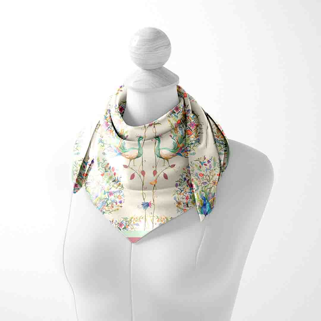 Monochrome Bloom Bandana: Stylish and Versatile Accessory